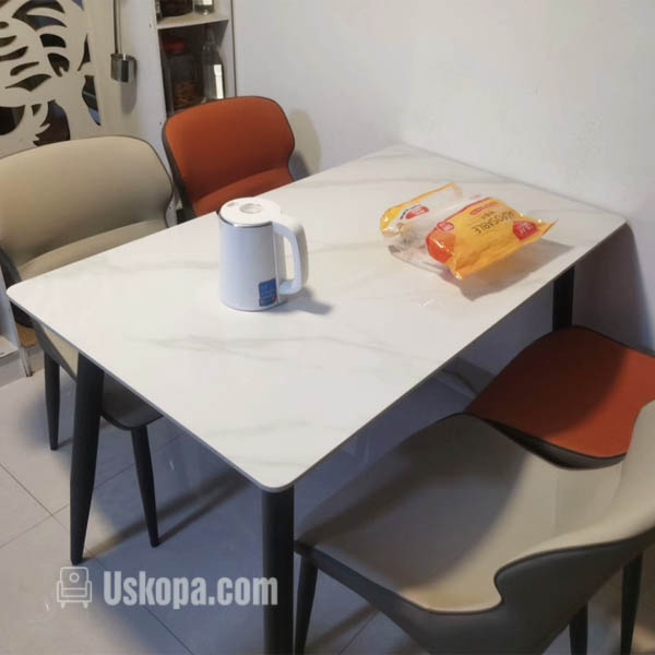 vệ sinh bàn ghế ăn tại nhà